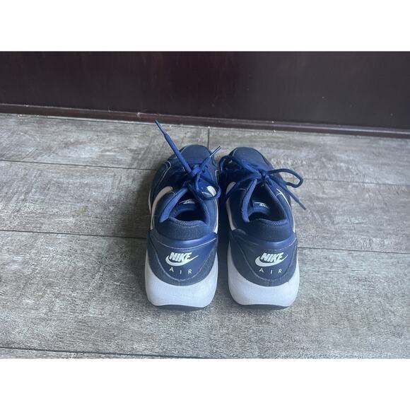 Nike Air Max Nostalgic in the \